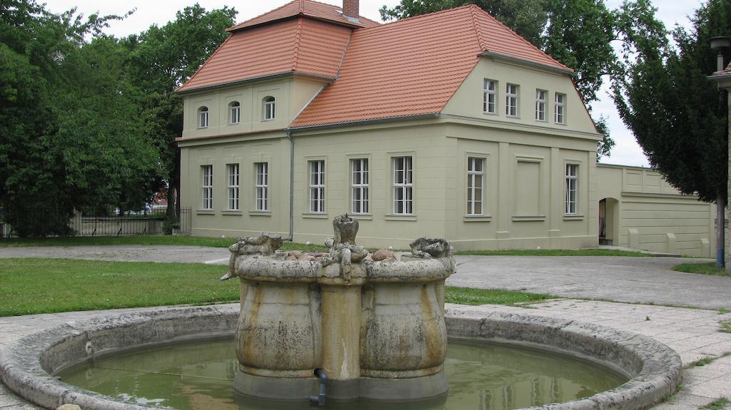 Gaestehaus Schloss Plaue Brandenburg  Dış mekan fotoğraf