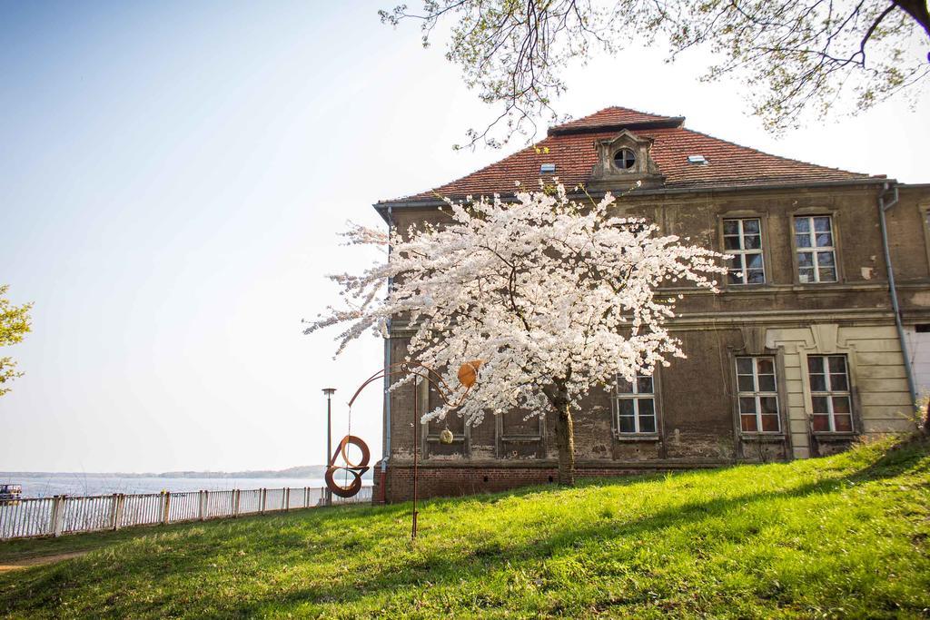 Gaestehaus Schloss Plaue Brandenburg  Dış mekan fotoğraf